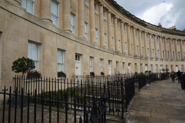 royalcrescent.jpg